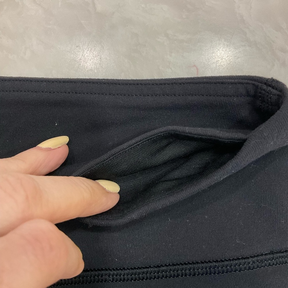 LuLuLemon Athletica Yoga Pants, Black, Sz Small, Good Condition - Picture 5 of 8